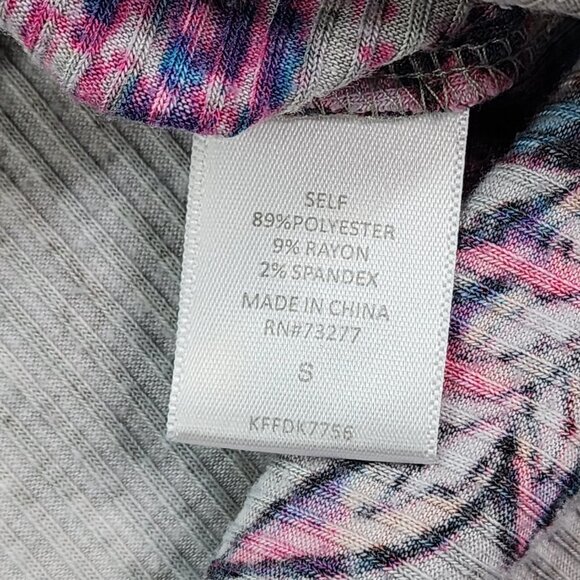 Love Fire Blouse Shirt Top Women's Size Small Multicolor Floral Cold Shoulders - Picture 4 of 10